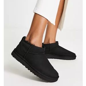 UGG Ultra Mini Classic boots black winter boots Sz 4 youth fits women 5.5-6
